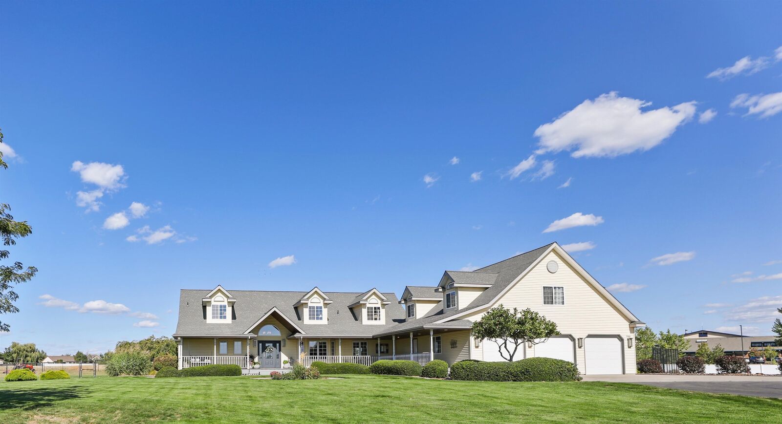 Property Photo: 2804 W Johannsen Rd WA 99208