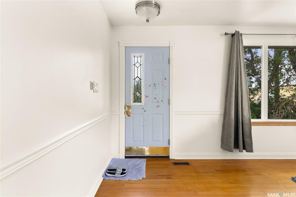 Property Photo:  1276 Elliott Street A/B  SK S4N 3G1 