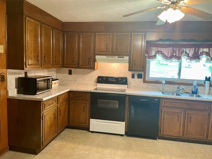 Property Photo:  7088 7088 Baptist Valley Rd  VA 24630 