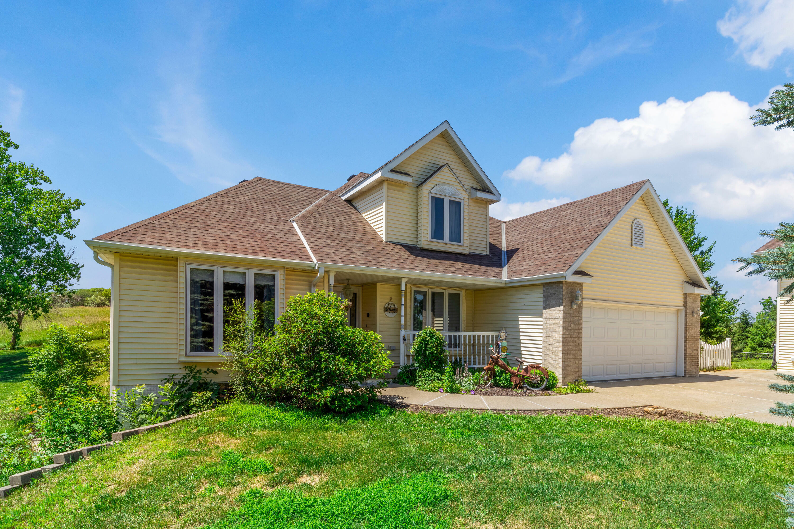 Property Photo: 58492 Hilman Road IA 51534