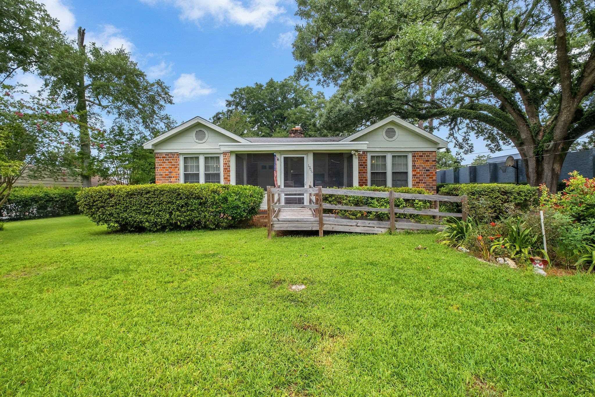 Property Photo:  1906 Hollywood Drive  FL 32303 