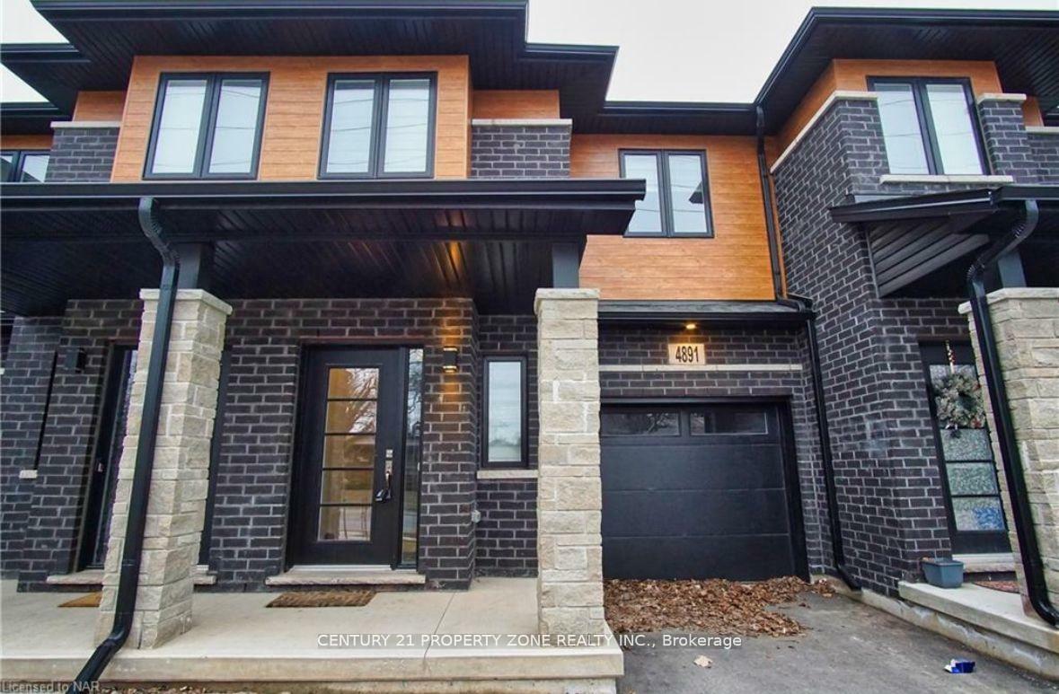 Property Photo:  4891 Pettit Avenue  ON L2E 5H4 