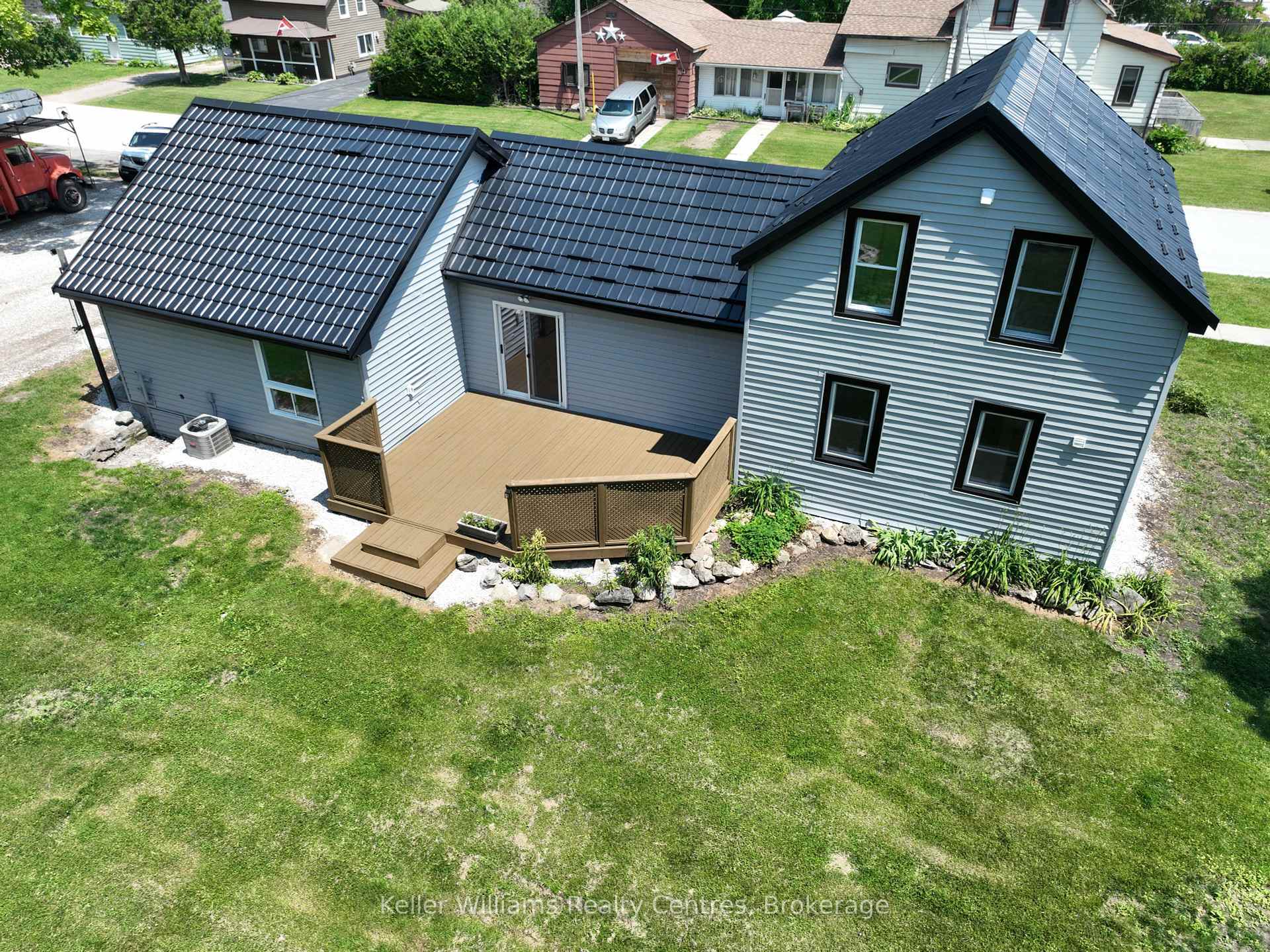 52 Queen Street W  South Bruce Peninsula ON N0H 1P0 photo