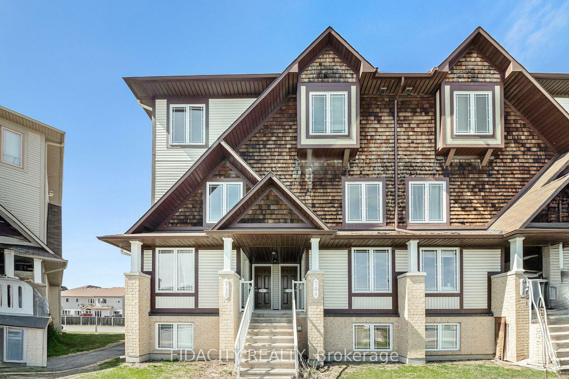 Property Photo: 711 Lakeridge Drive 3 ON K4A 0N5