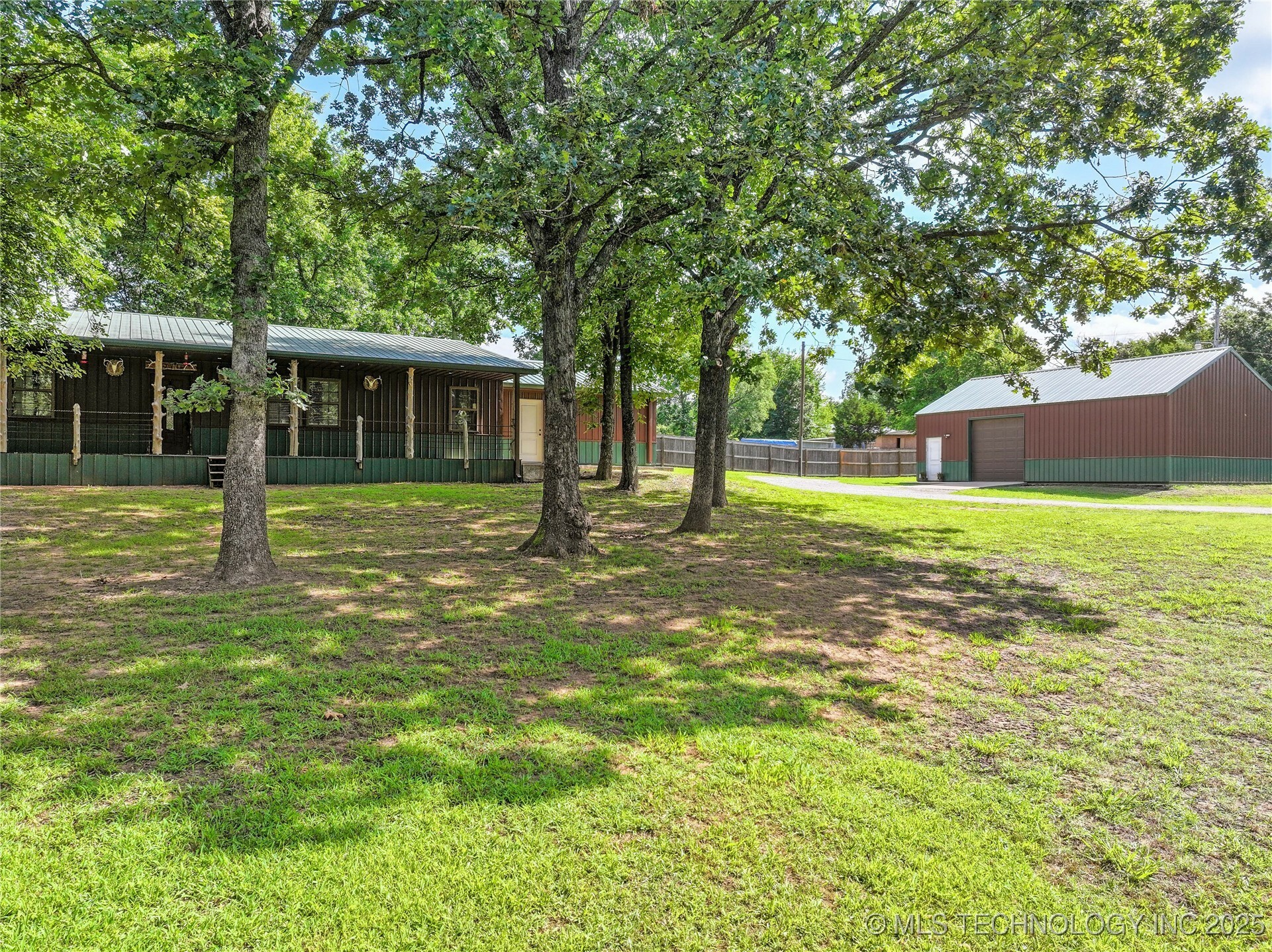 Property Photo: 97964 S 4437 Road OK 74435