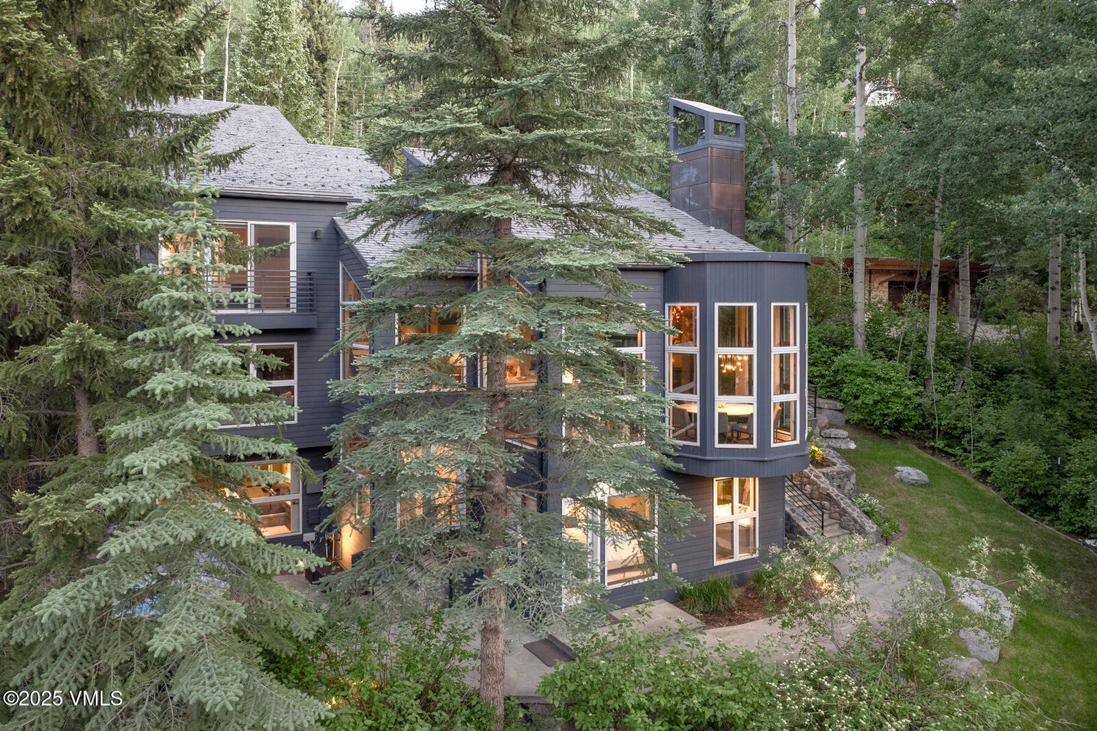 Property Photo:  327 Rockledge Road W  CO 81657 