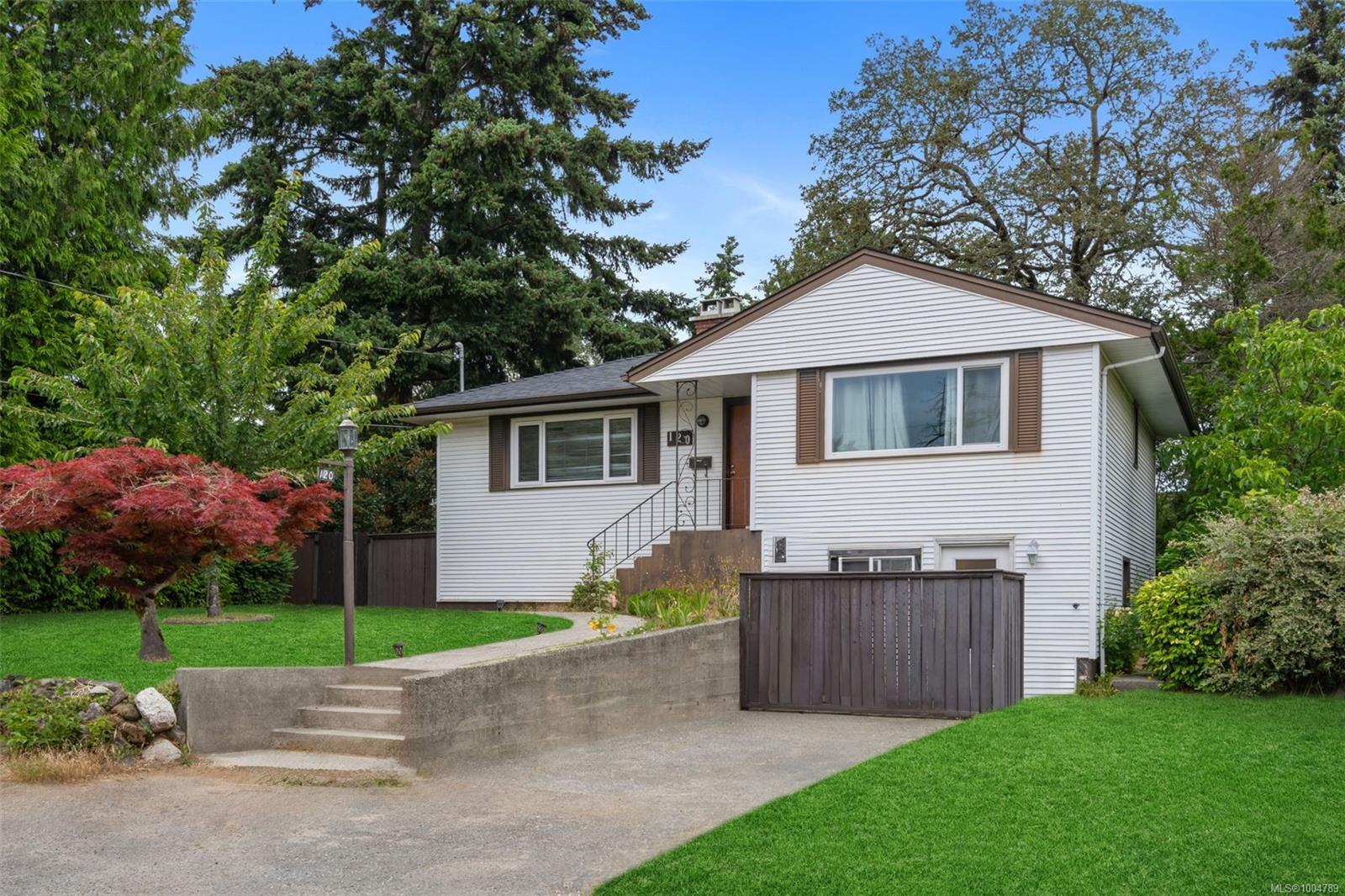 Property Photo: 120 Kamloops Ave BC V8Z 1W3