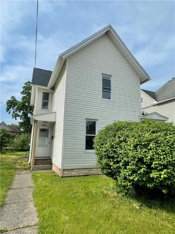 332 Shaw St 1/2  New Castle/2nd PA 16101 photo