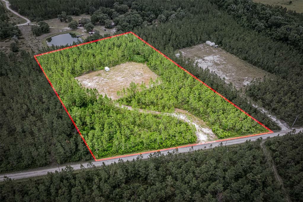 Property Photo: 4370 Runaway Cove Road FL 32046