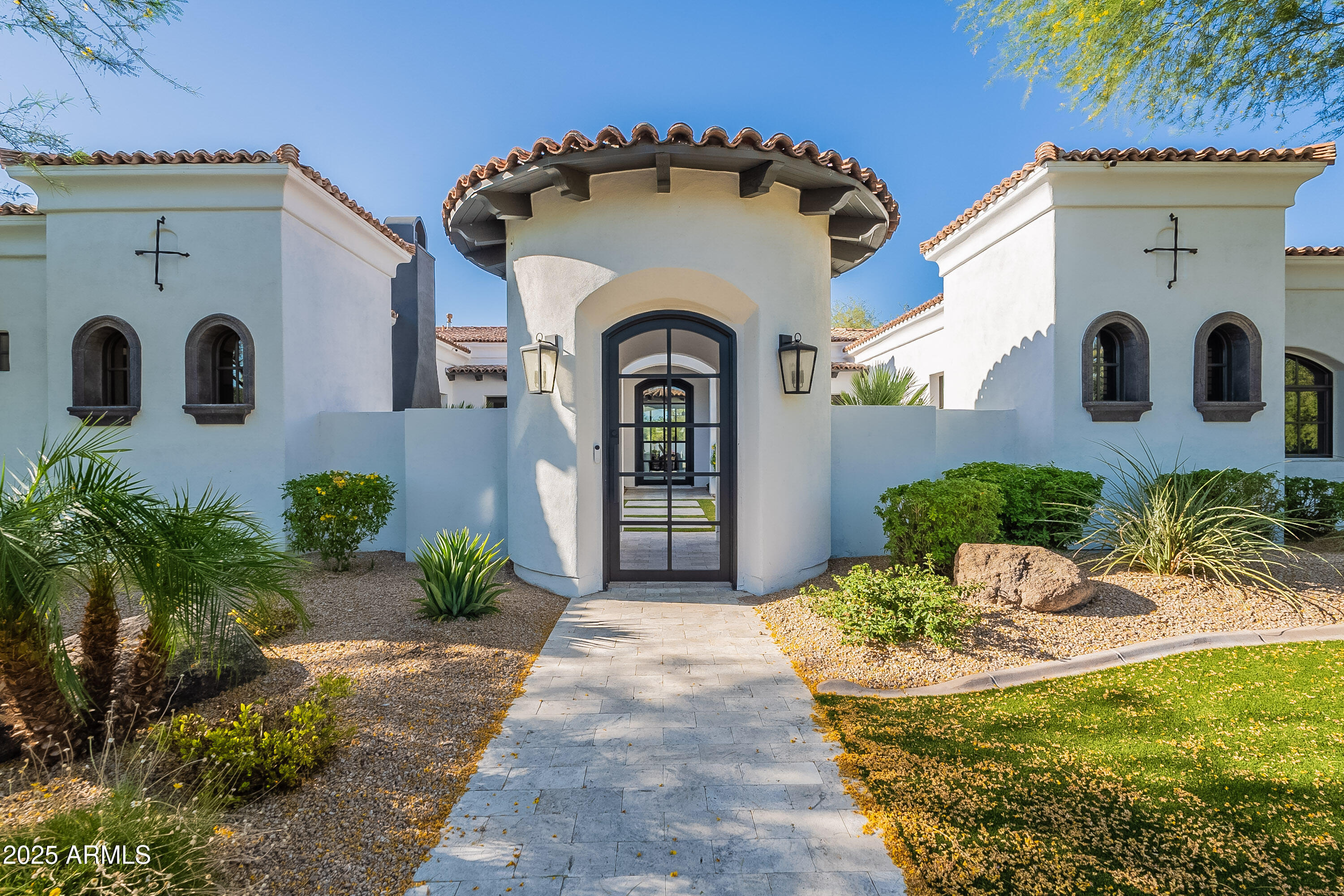 Property Photo: 6802 E Sunnyvale Road AZ 85253