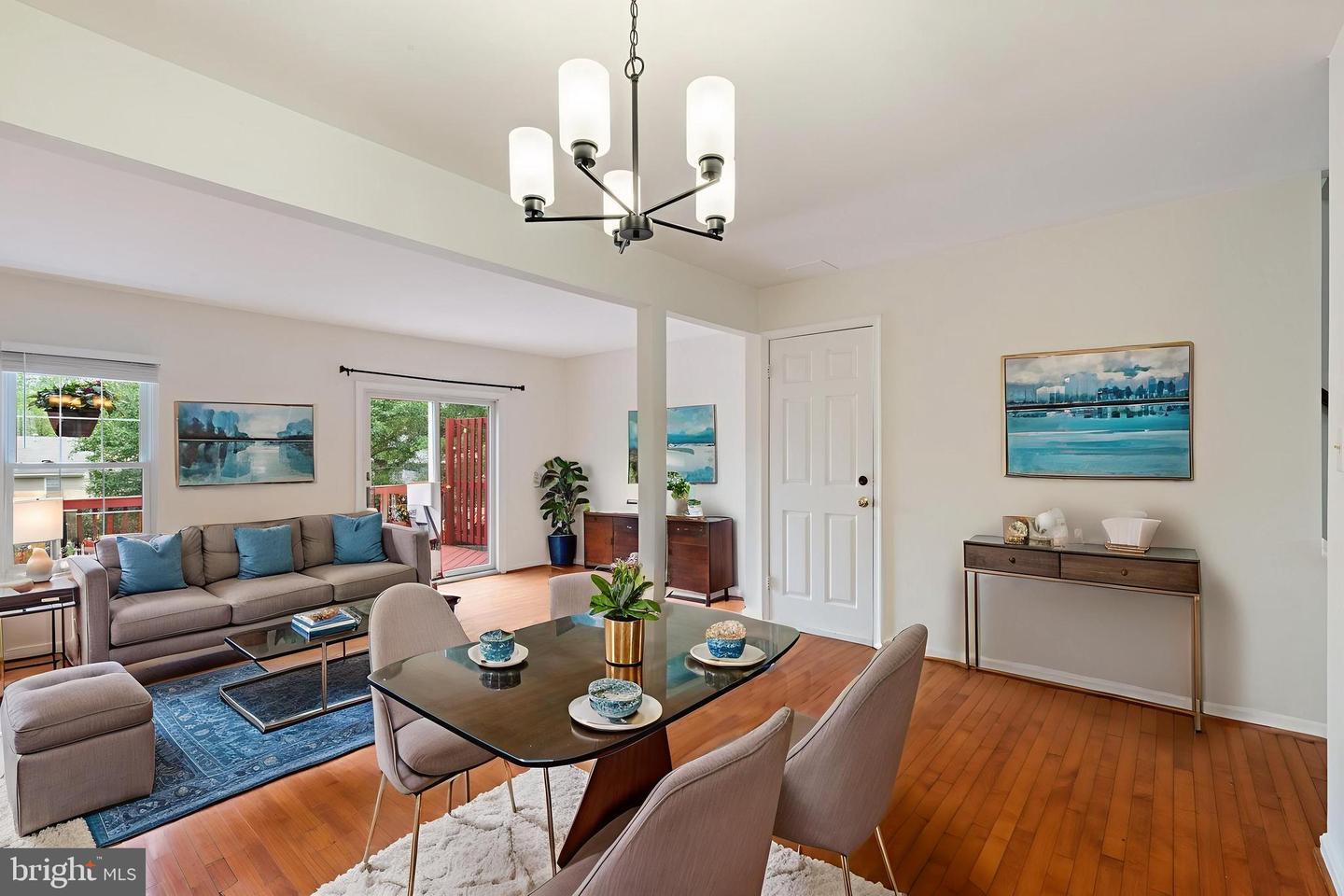 Property Photo: 1043 Copperstone Court MD 20852