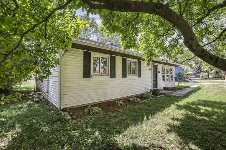 Property Photo:  5289 Crescent Drive  OH 43026 