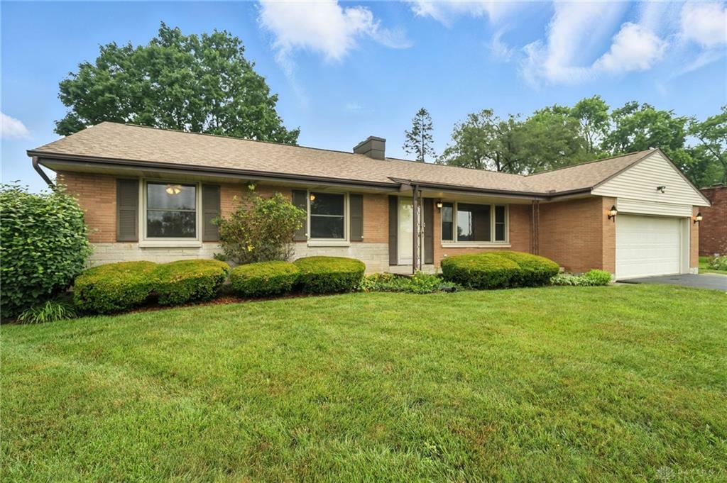 Property Photo: 7521 Mintwood Avenue OH 45415
