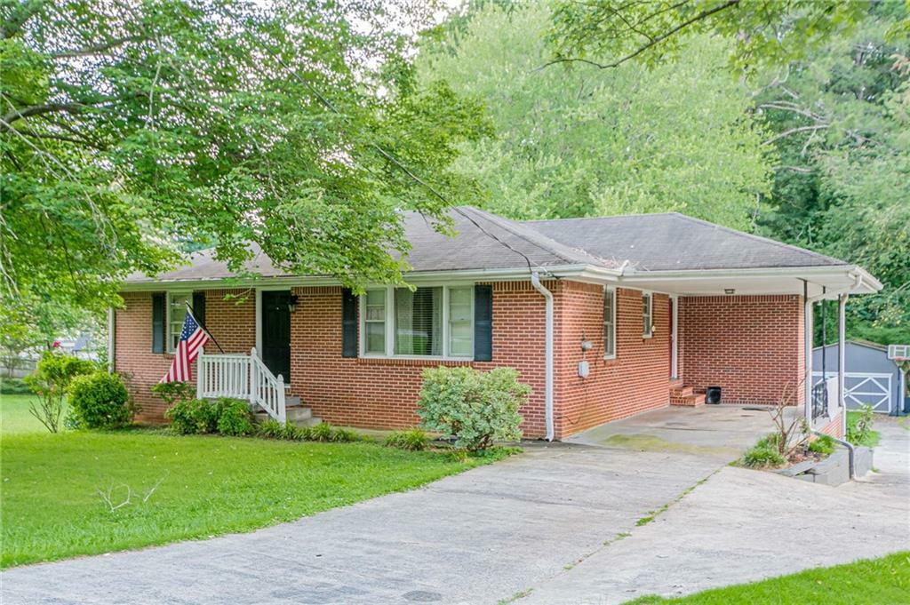 Property Photo: 2194 Freydale Road SE GA 30067