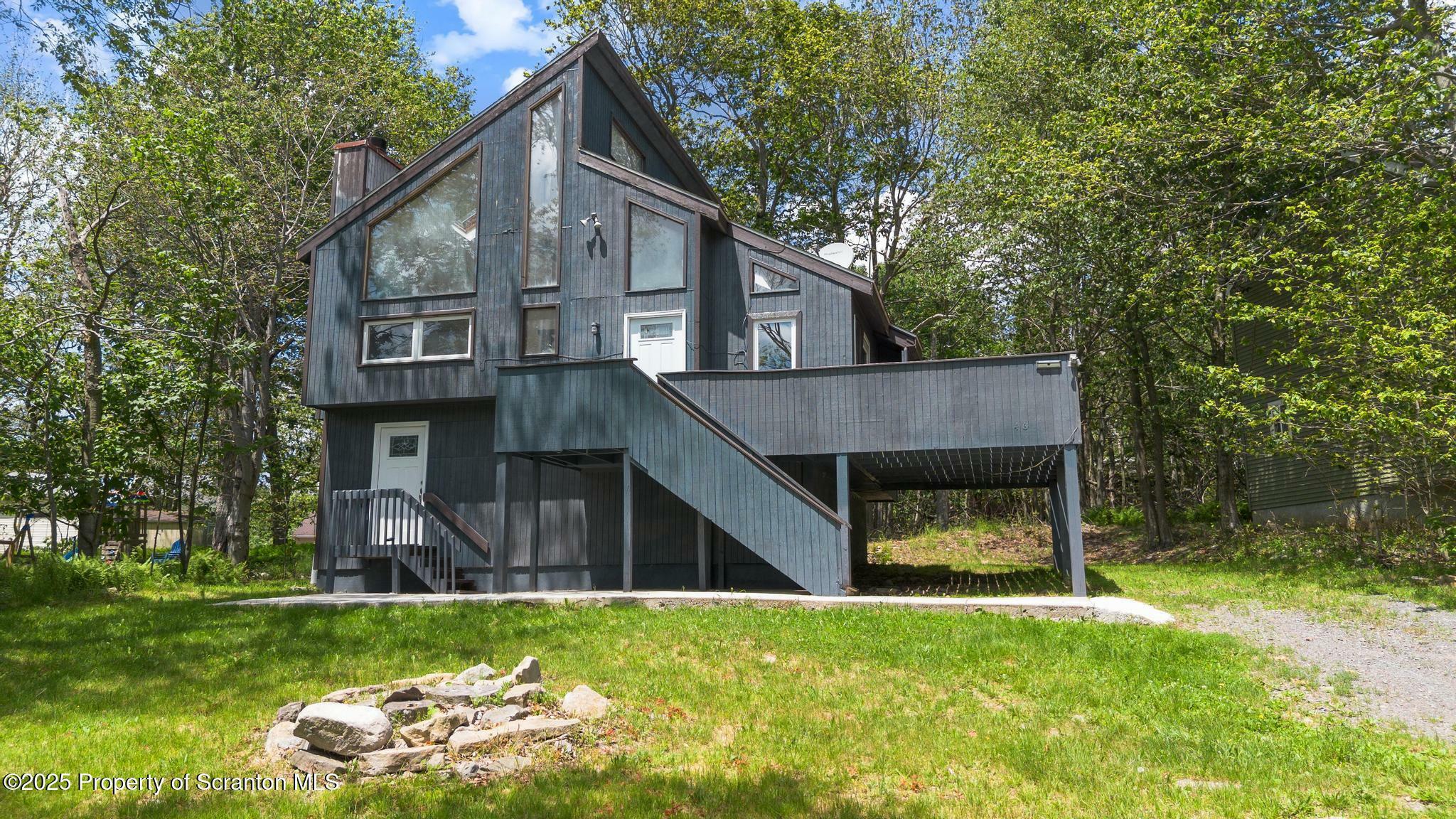 3020 Briarwood Drive  Tobyhanna PA 18466 photo
