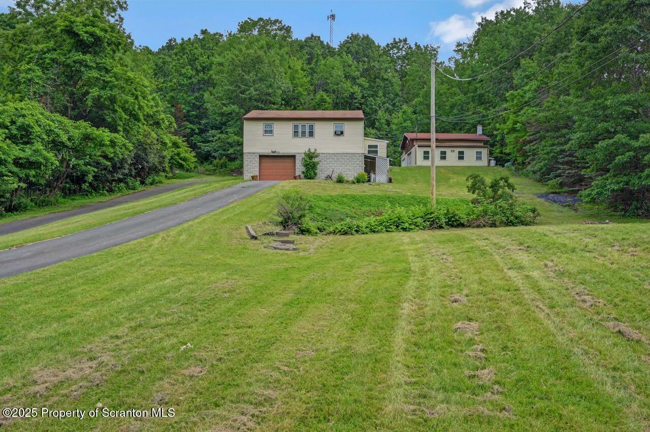 Property Photo:  630 Morgan Highway  PA 18411 