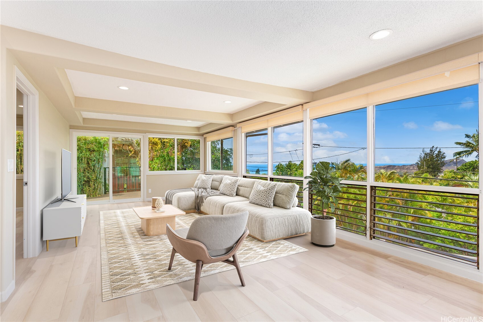 1898 Iwi Way  Honolulu HI 96816 photo