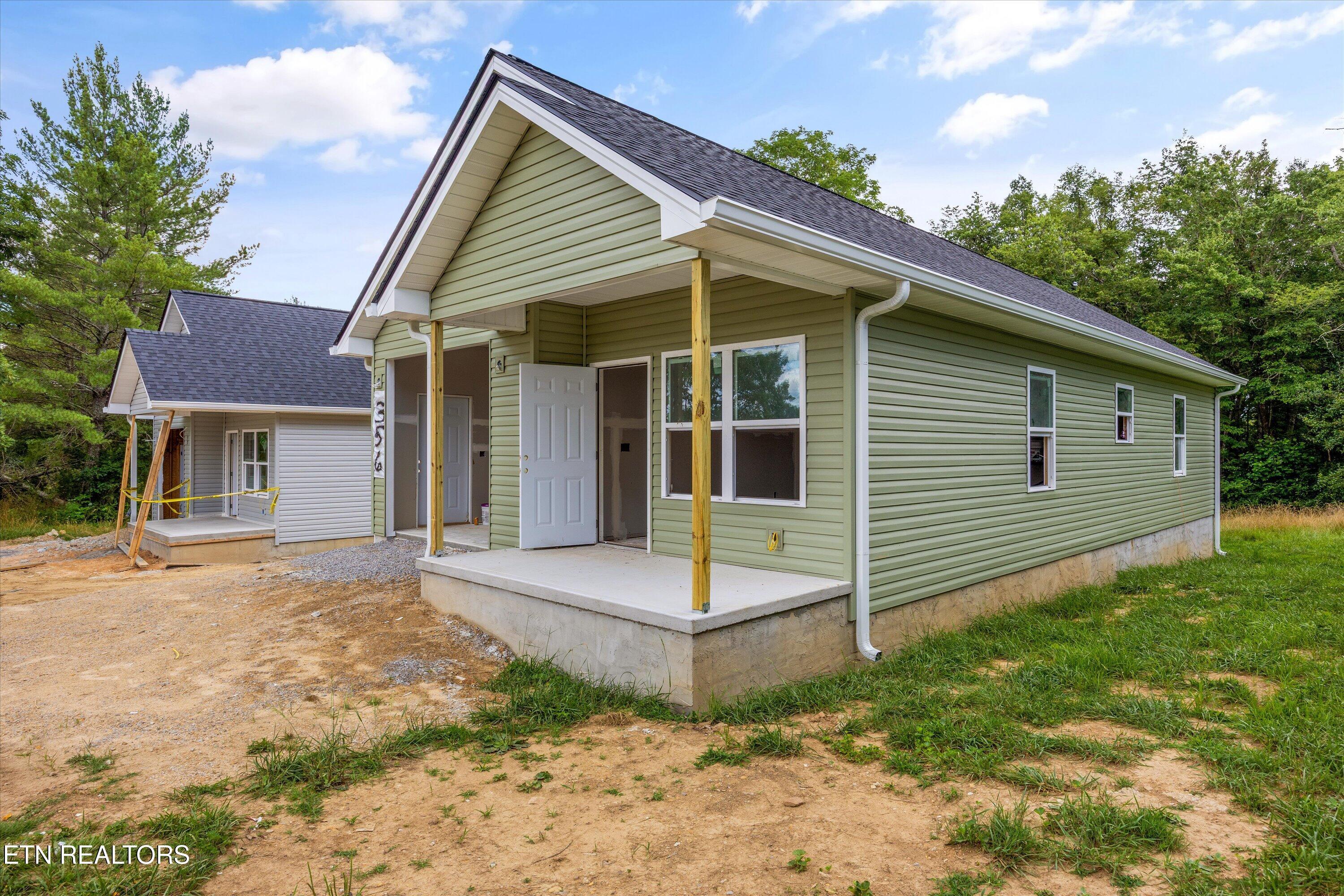 Property Photo: 356 Dayton Ave TN 38555