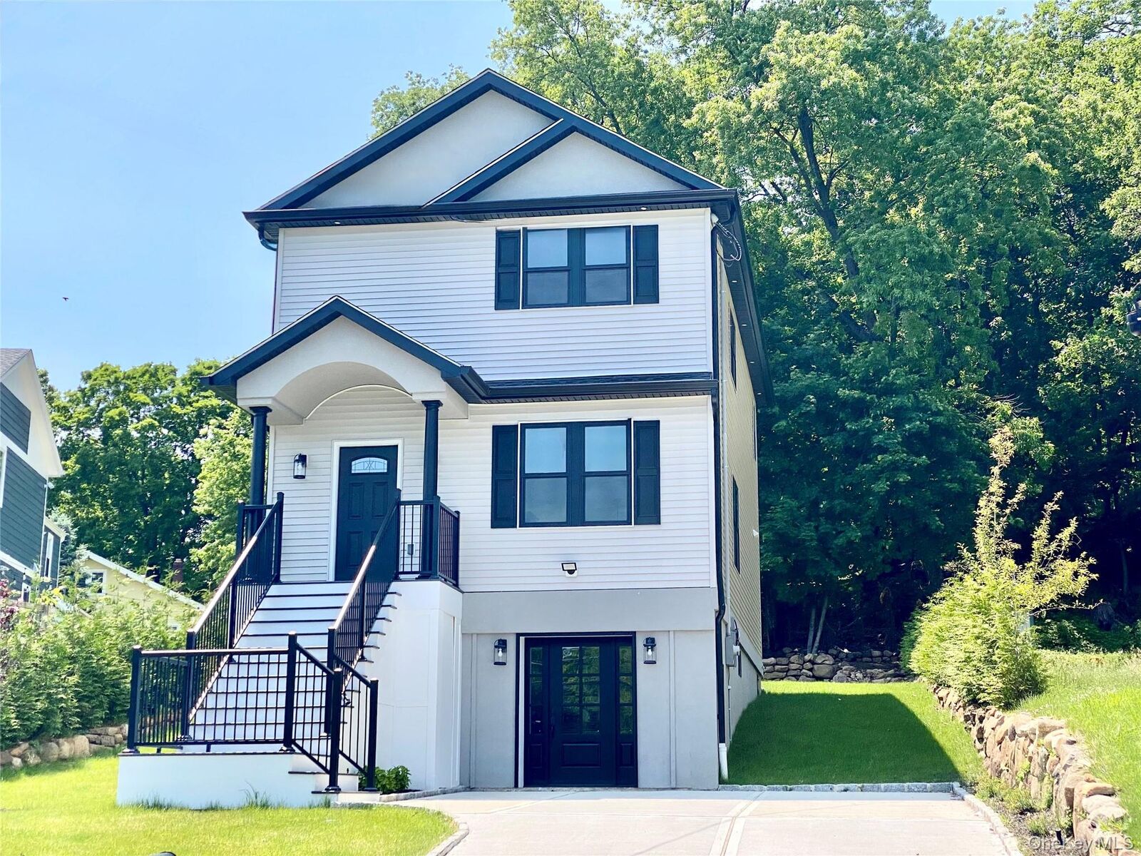 Property Photo: 70 W Broadway NY 10960