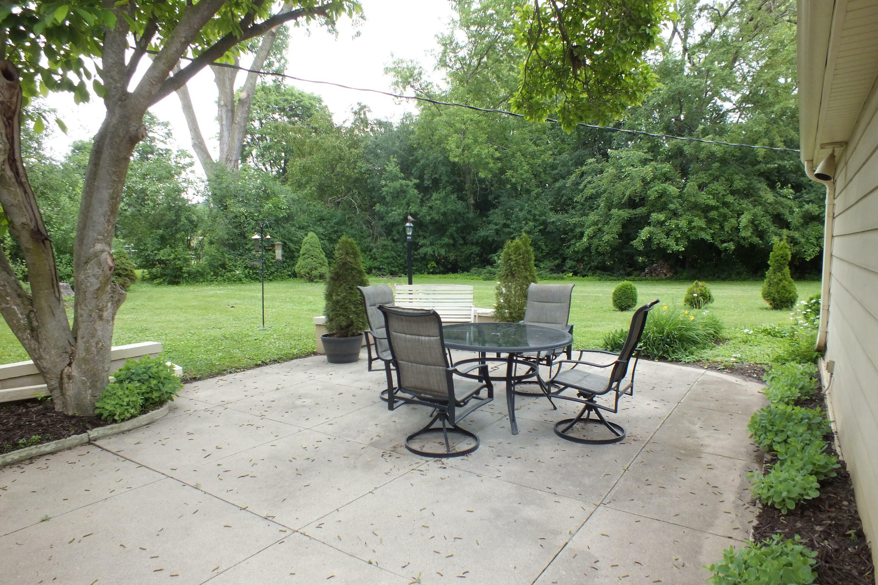 Property Photo: W147n4892 Dolphin Dr WI 53051