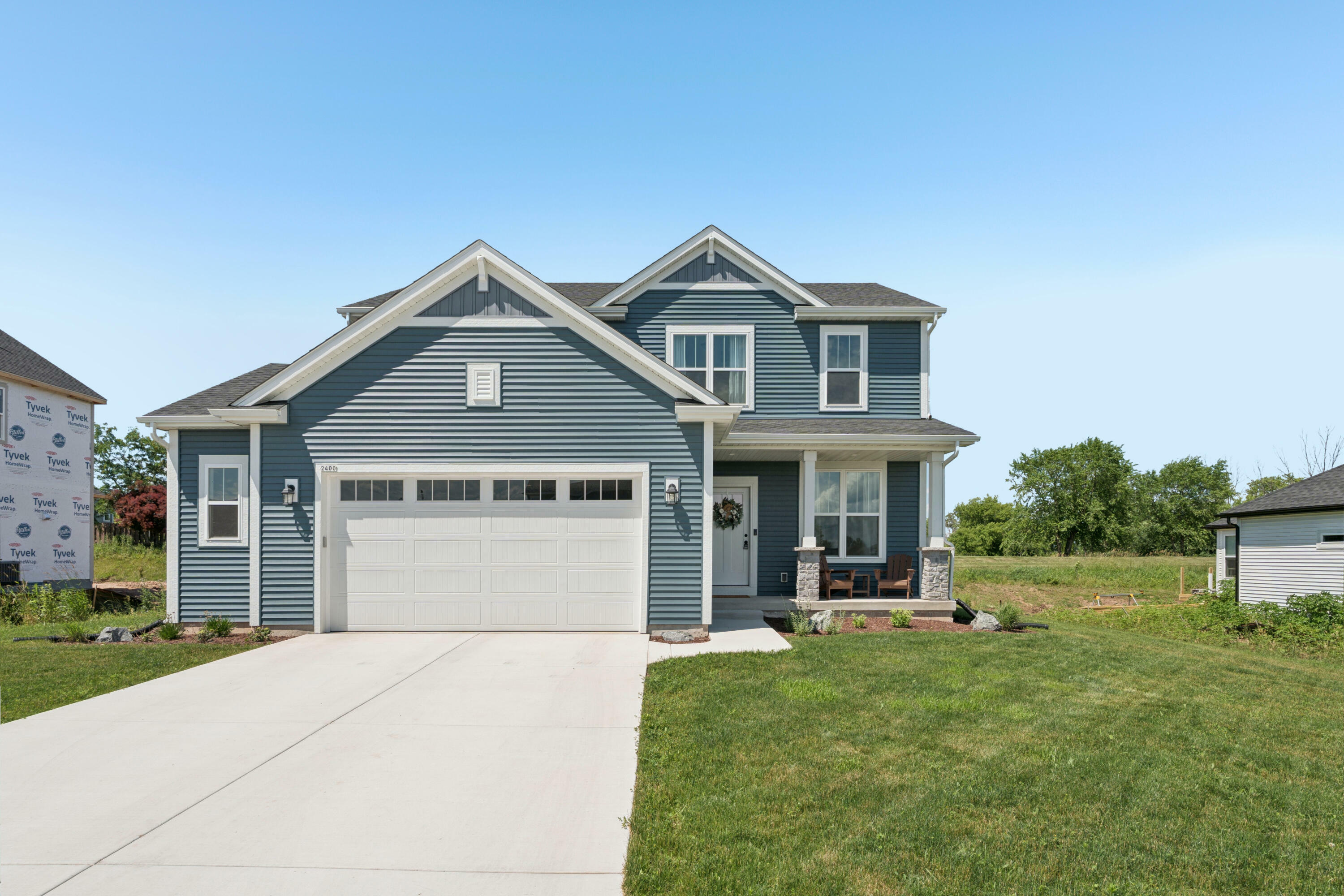 Property Photo: 2400 Meadow Ln WI 53024