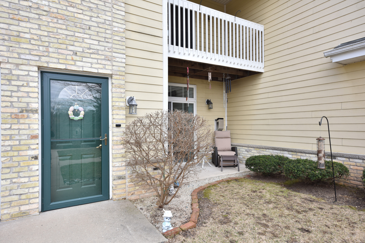 Property Photo: 1479 Garay Ln #7 WI 53074