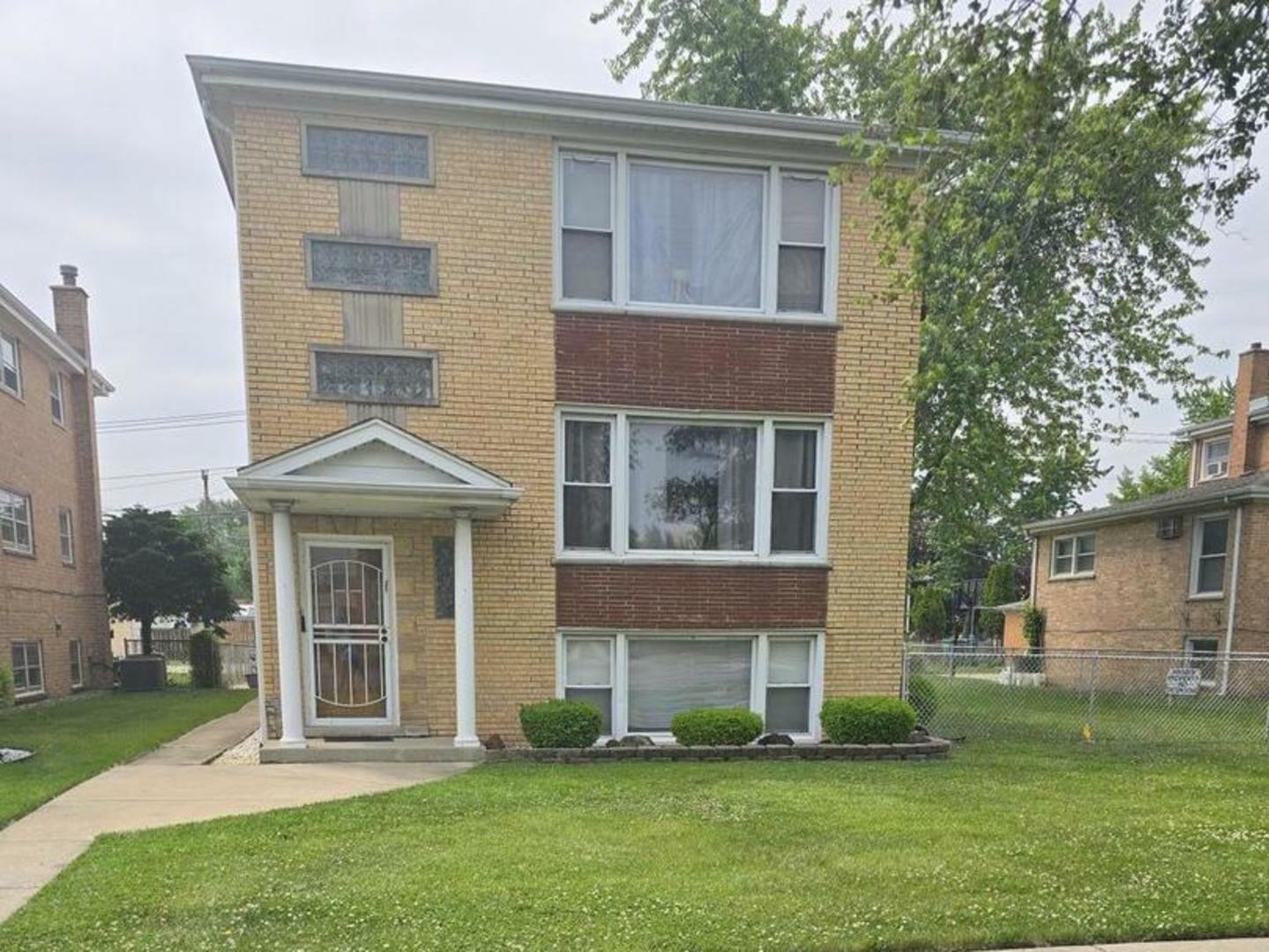 Property Photo: 5823 W 79th Street IL 60459