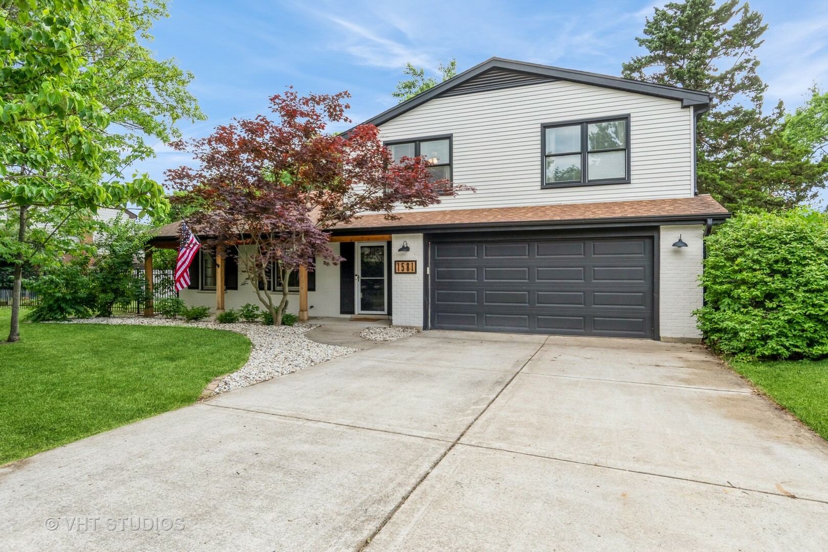 1581 Chippewa Drive  Naperville IL 60563 photo