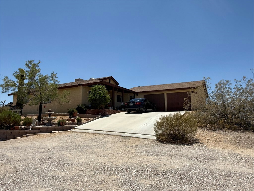 Property Photo: 59663 Sunway Drive CA 92284