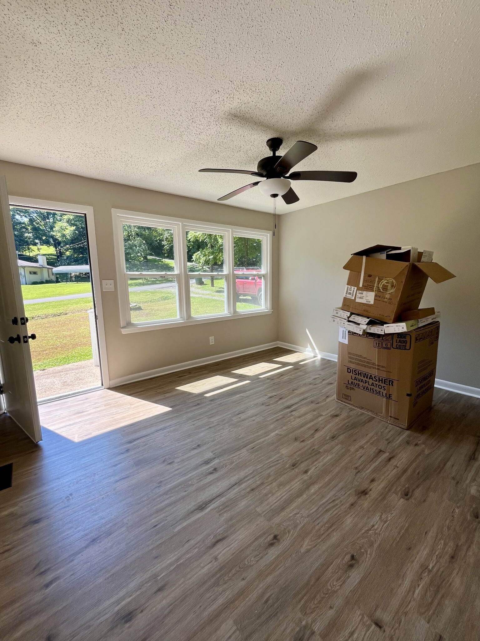 Property Photo: 1818 Crestview Dr TN 38478