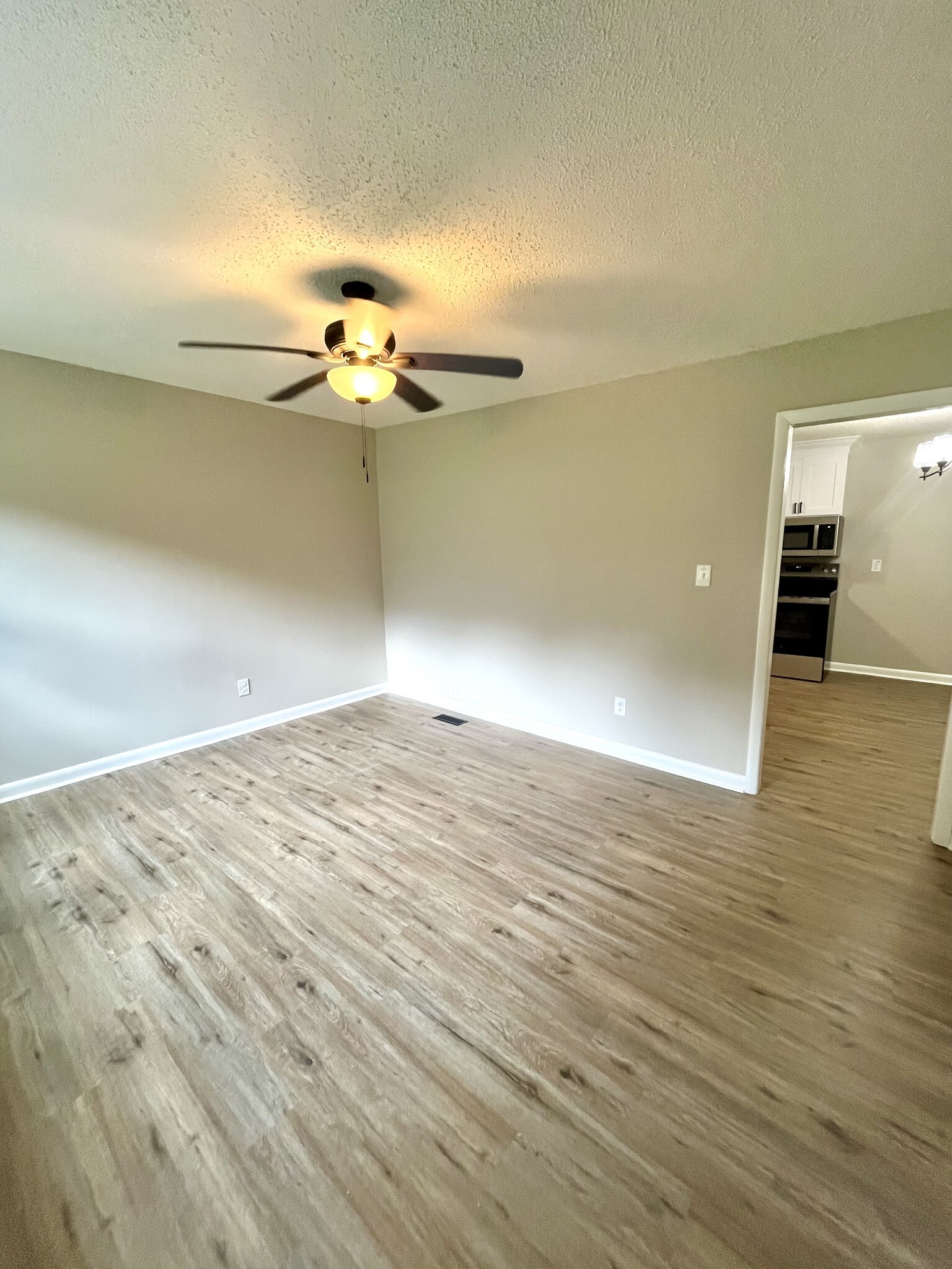 Property Photo: 1818 Crestview Dr TN 38478