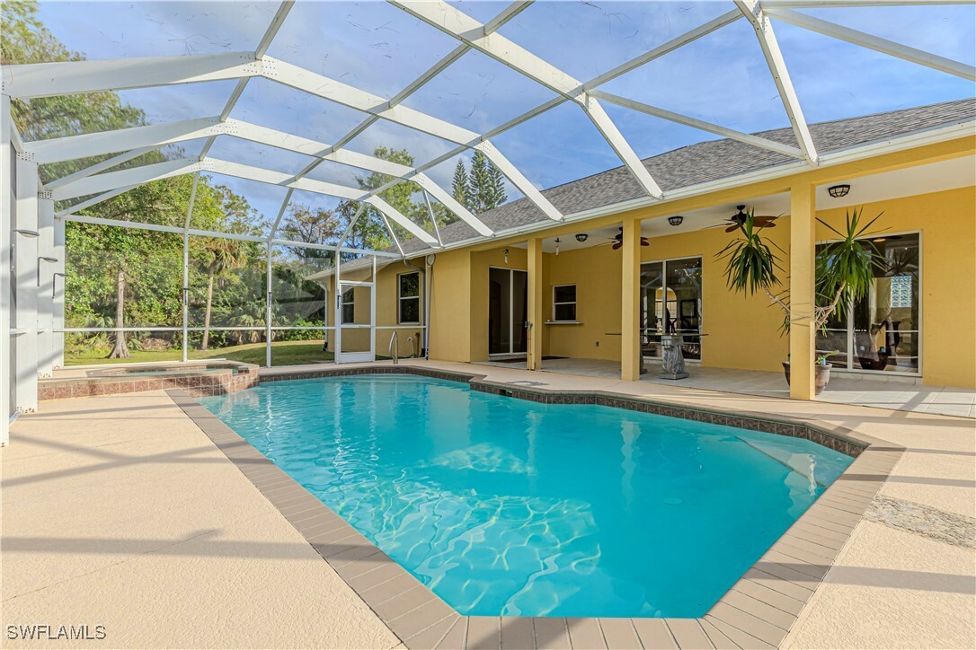 Property Photo: 3611 17th Avenue SW FL 34117