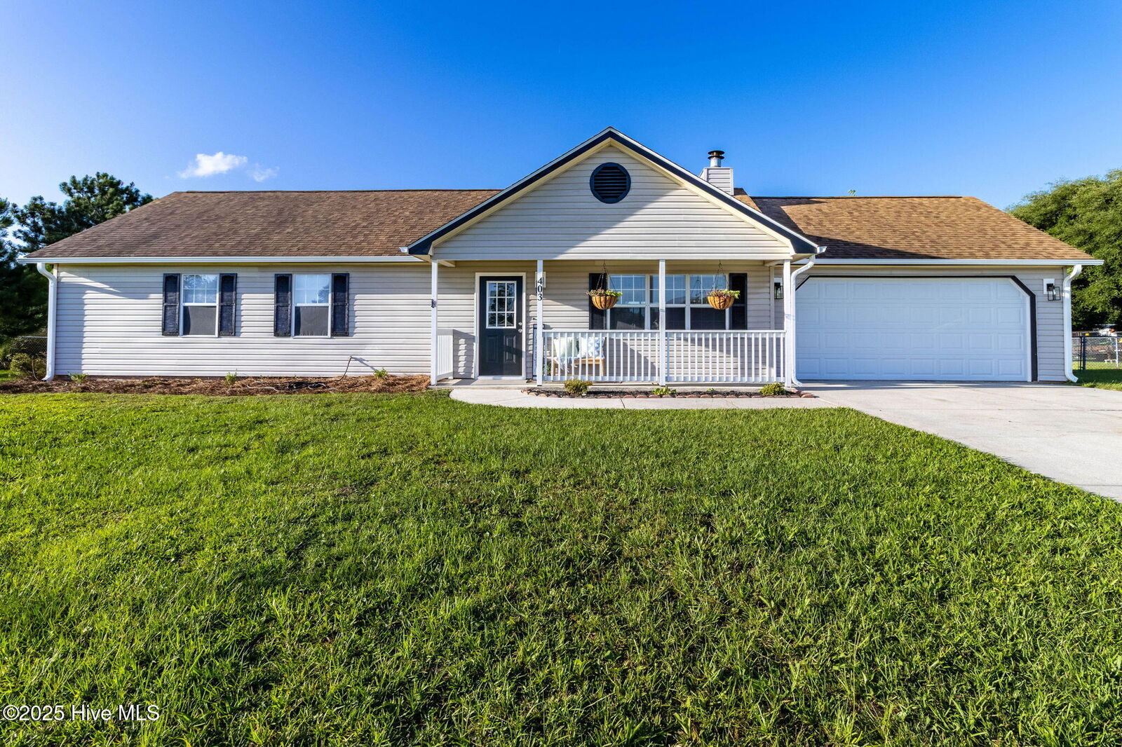 Property Photo: 403 Dayrell Drive NC 28539