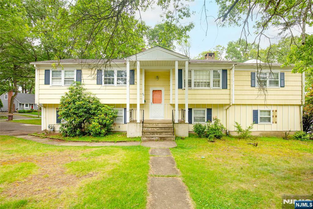 46 5th Street  Midland Park NJ 07432 photo