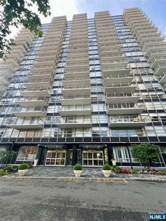 Property Photo:  6050 Kennedy Boulevard 12D  NJ 07093 