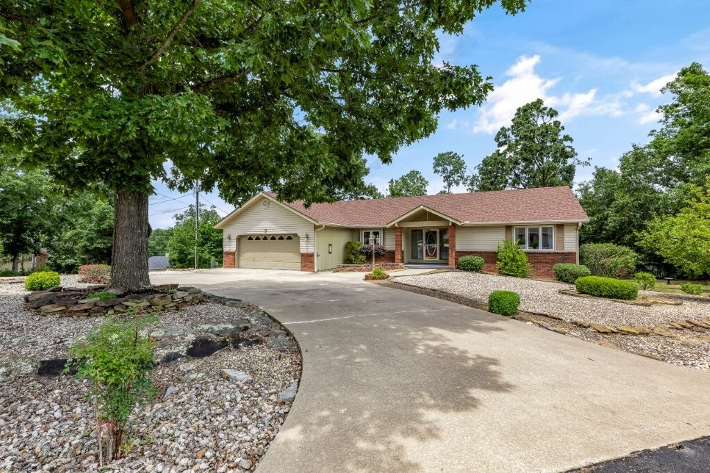 Property Photo: 9 McKenzie Drive AR 72715