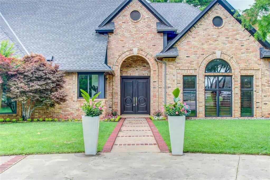 Property Photo:  5801 Oak Tree Road  OK 73025 