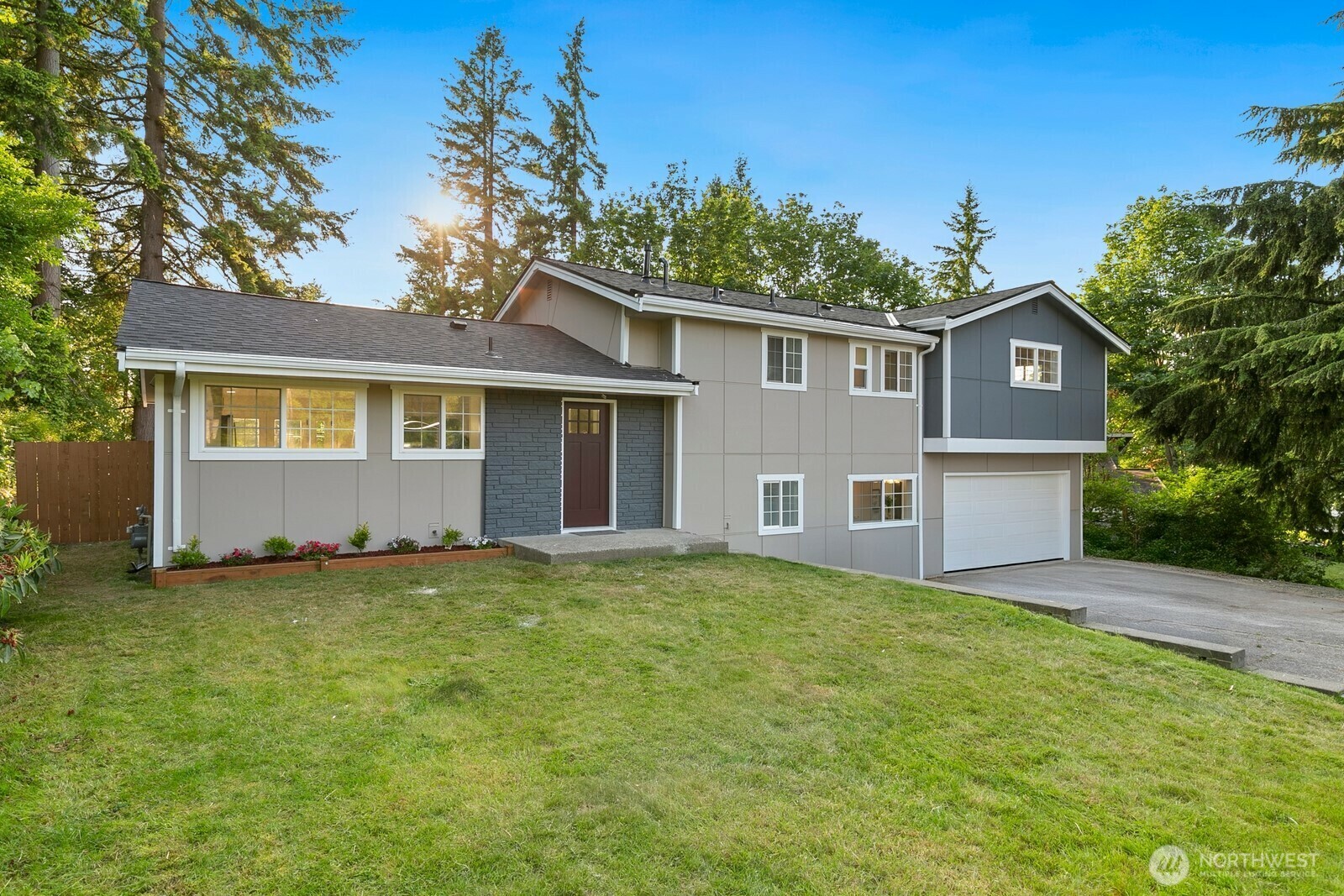 Property Photo: 4607 150th Avenue SE WA 98006