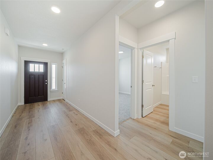 Property Photo:  700 N Widgeon  WA 98837 