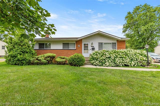 Property Photo: 29497 Bridge Street MI 48135