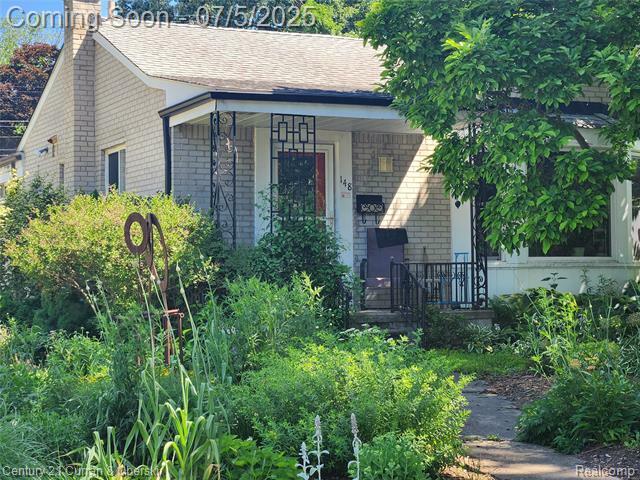 Property Photo: 148 Park Drive MI 48017