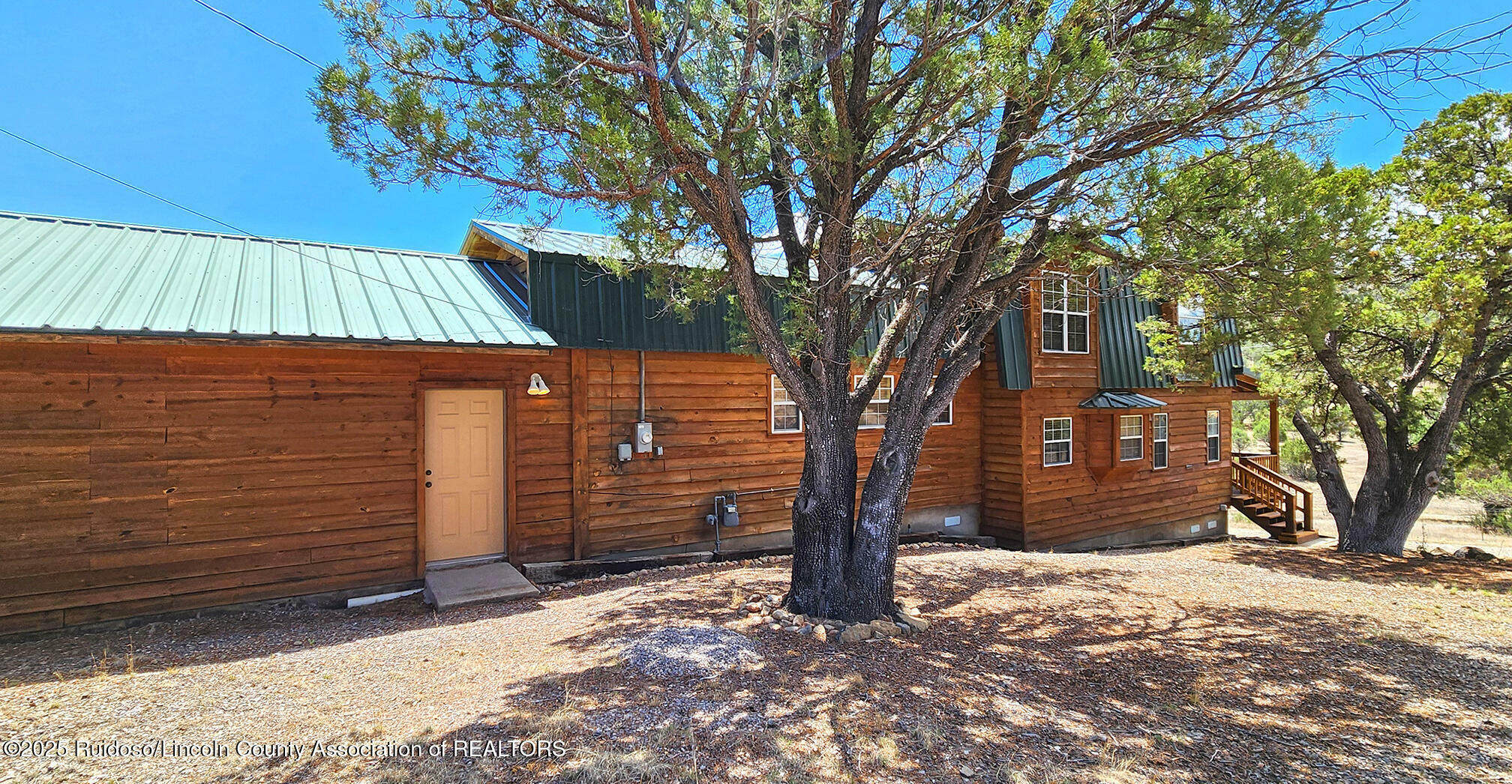 Property Photo: 137 Pecos Court NM 88312