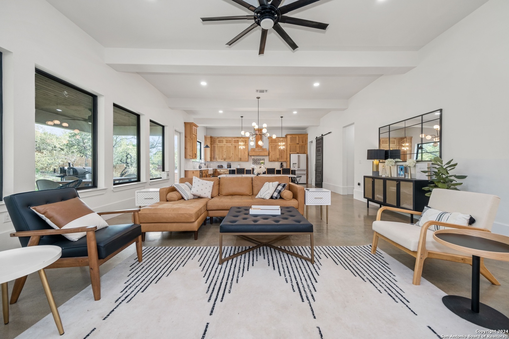 Property Photo: 211 Spacious Sky TX 78260
