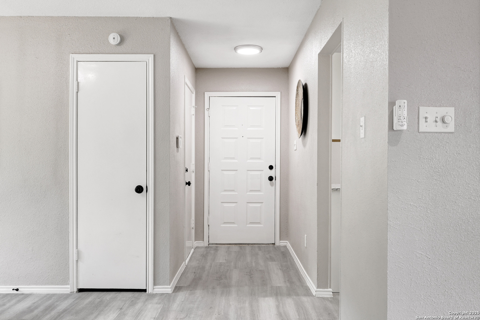 Property Photo: 6403 Indian Run TX 78233
