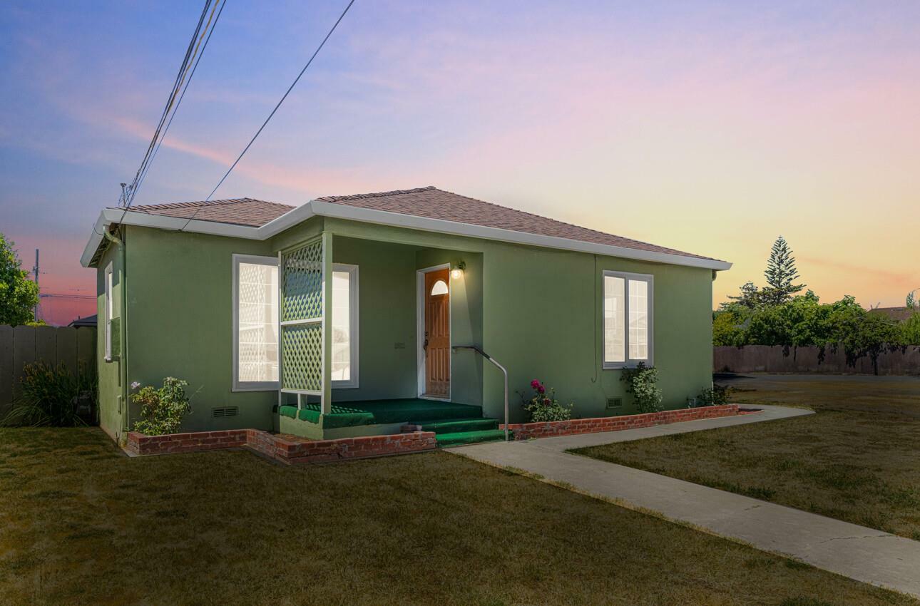 545 Towt Street  Salinas CA 93905 photo
