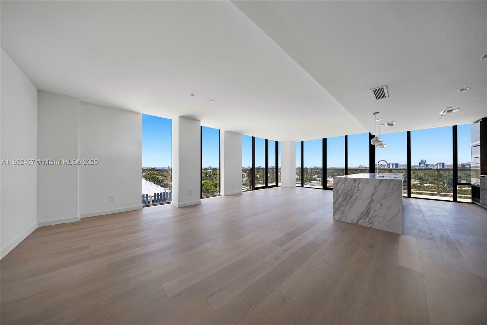 340 W 42 St 508  Miami Beach FL 33140 photo