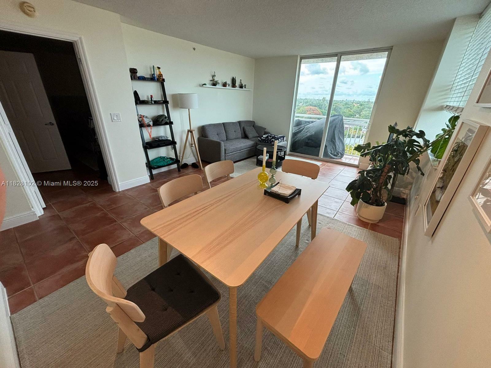 Property Photo: 3000 Coral Wy 621 FL 33145