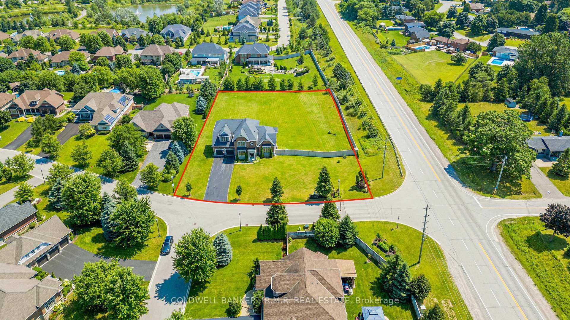 Property Photo:  19 Forestgreen Drive  ON L9P 0B8 