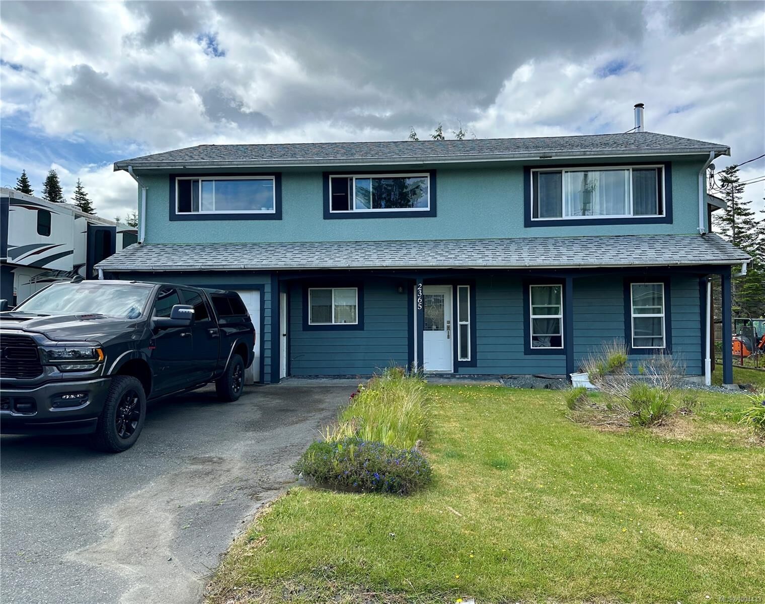 Property Photo: 2365 Catala Pl BC V0N 2R0