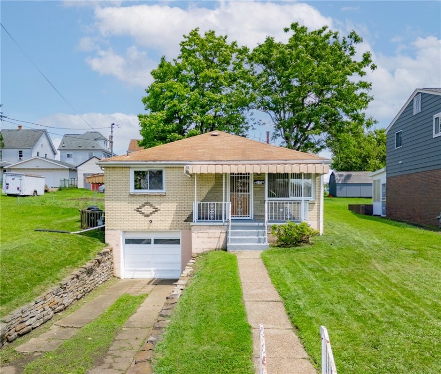 431 Park Ave  Clairton PA 15025 photo